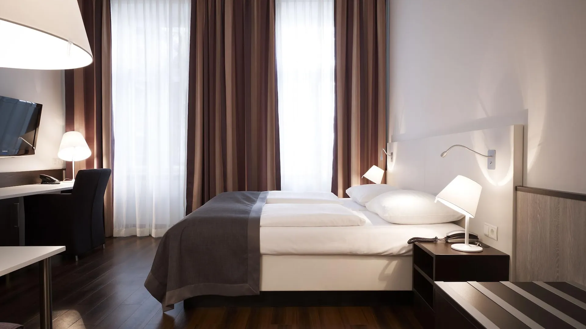 ***  Hotel Zipser Vienna Austria
