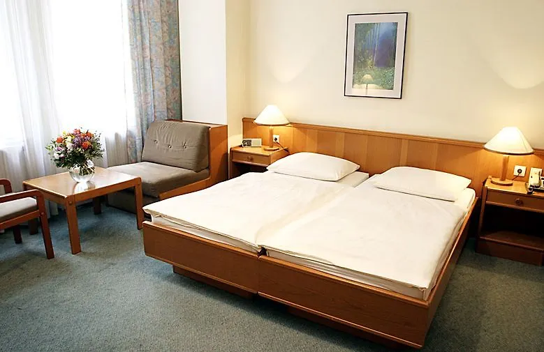 ***  Hotel Zipser Vienna Austria